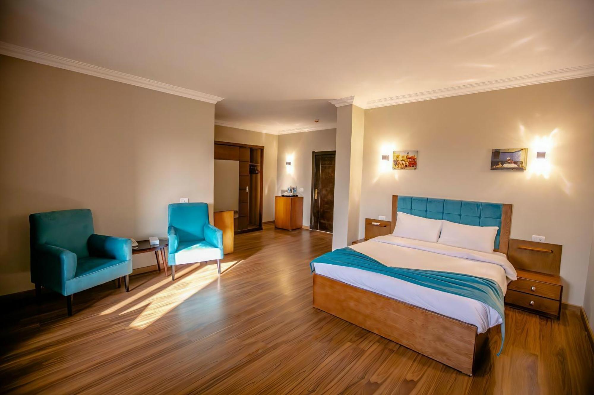 Pyramids Oasis Hotel Kafrat al Jabal Ngoại thất bức ảnh