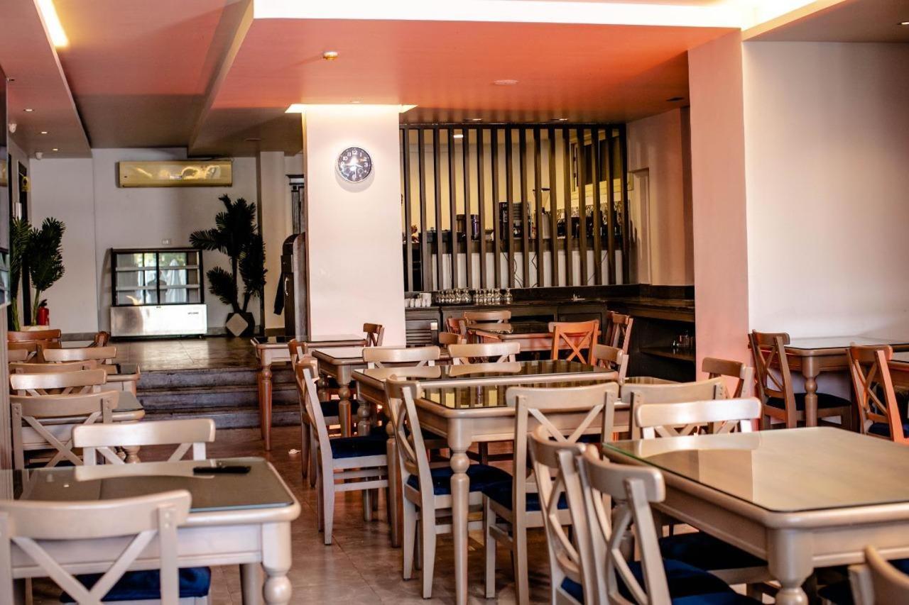 Pyramids Oasis Hotel Kafrat al Jabal Ngoại thất bức ảnh